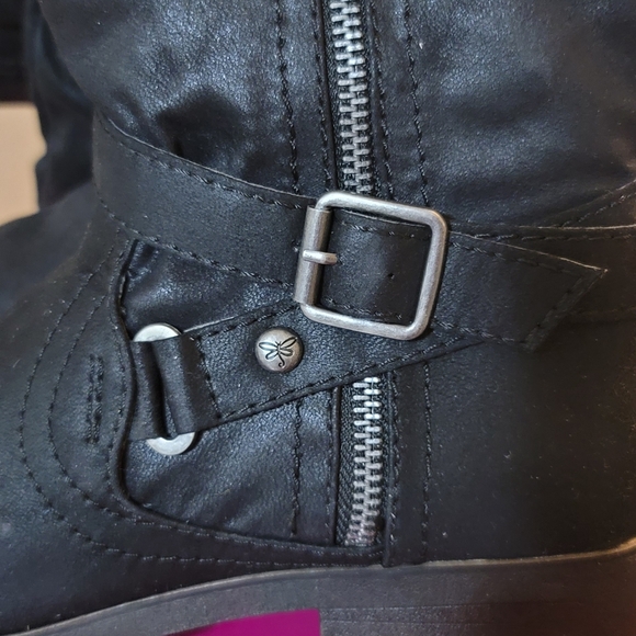 Calf High Boots- New - Picture 8 of 8